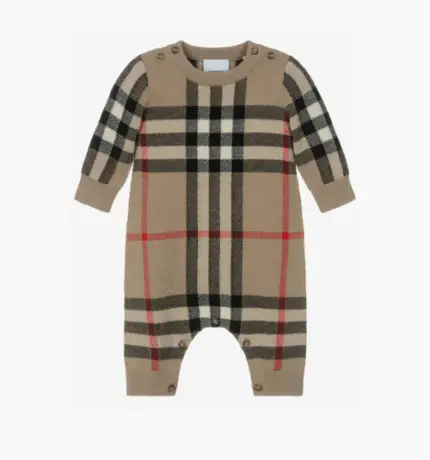 LAVE_Dry_Cleaning_Wool-Cashmere Babywear &ndash; Expert Dry Cleaning for Delicate Fabrics